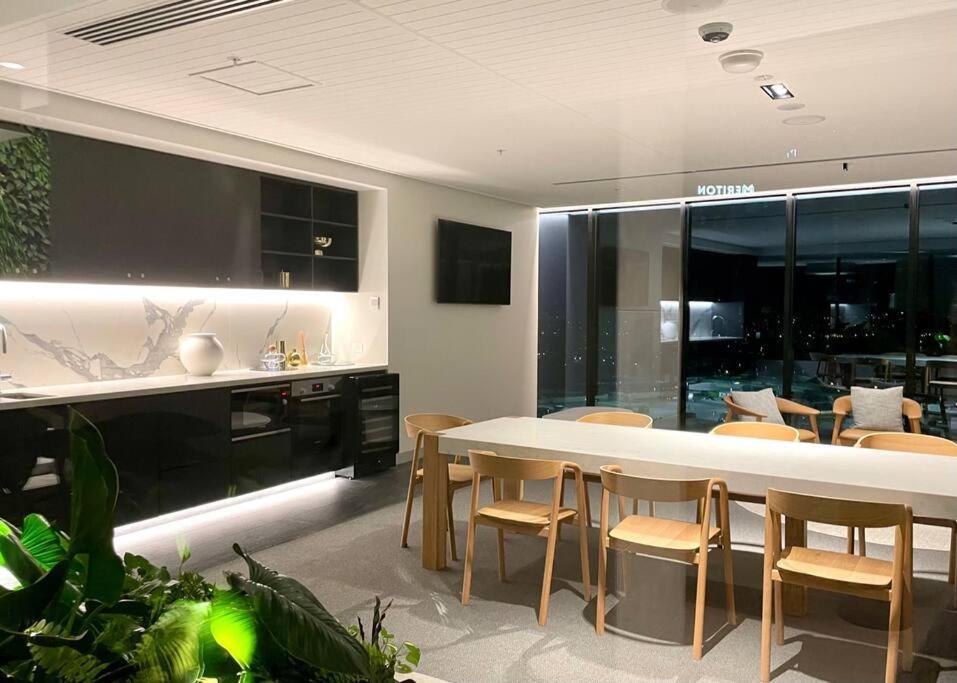 Stunning Riverview 1Bedroom Serviced Apt Gold Coast Extérieur photo